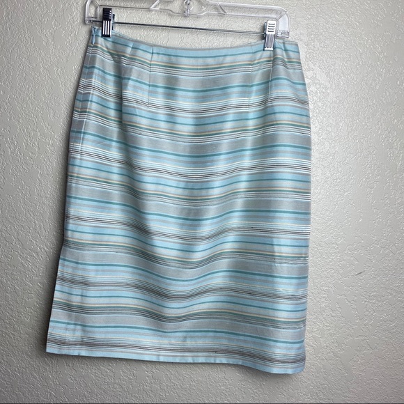 LOFT blue-gray  striped shimmery skirt size 8 - Picture 3 of 7